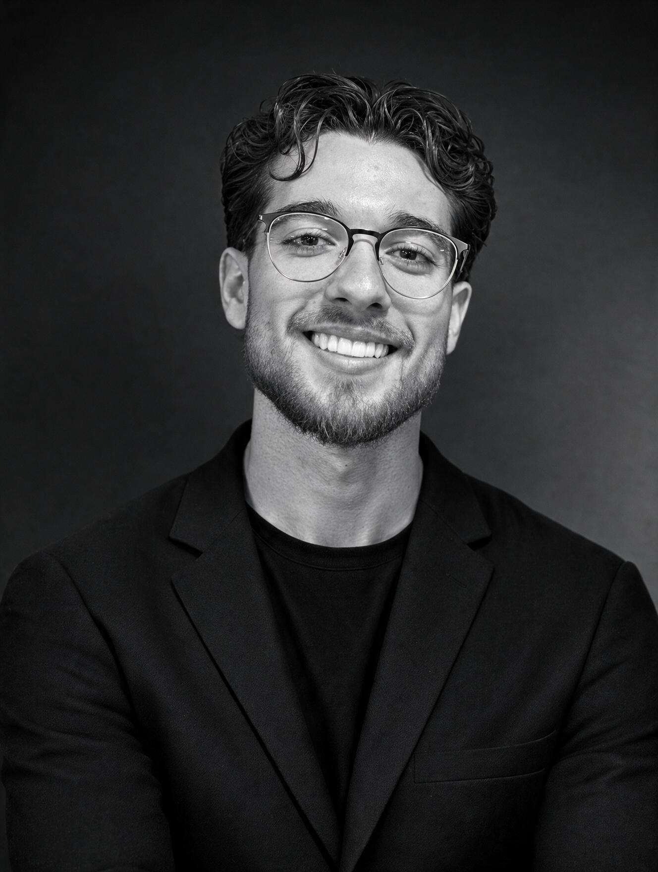 Leo Abreu, founder and barber at OASIS Barbershop